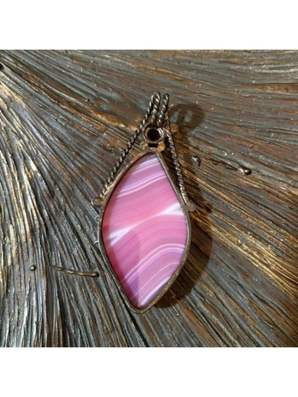 Pink Agate Pendant Red Rhinestone Gold Tone Statement Necklace Vintage - Picture 2 of 8